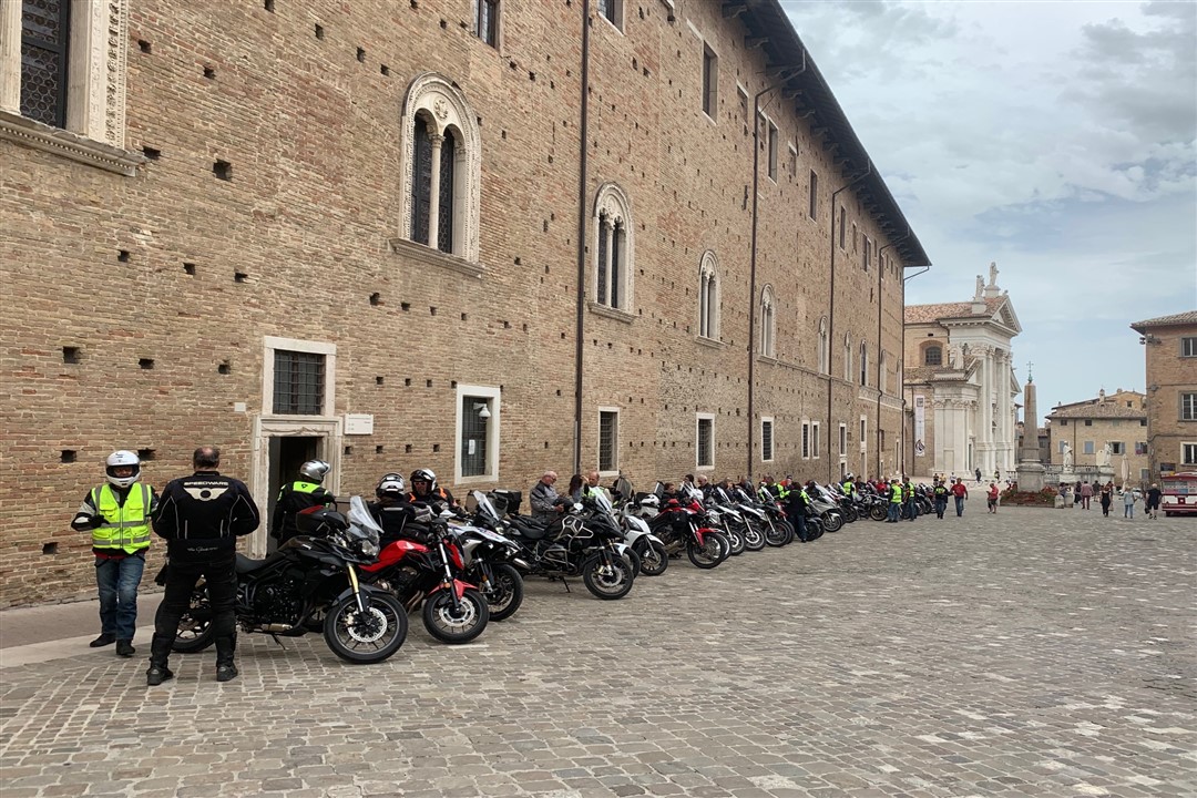 Marche in moto Urbino